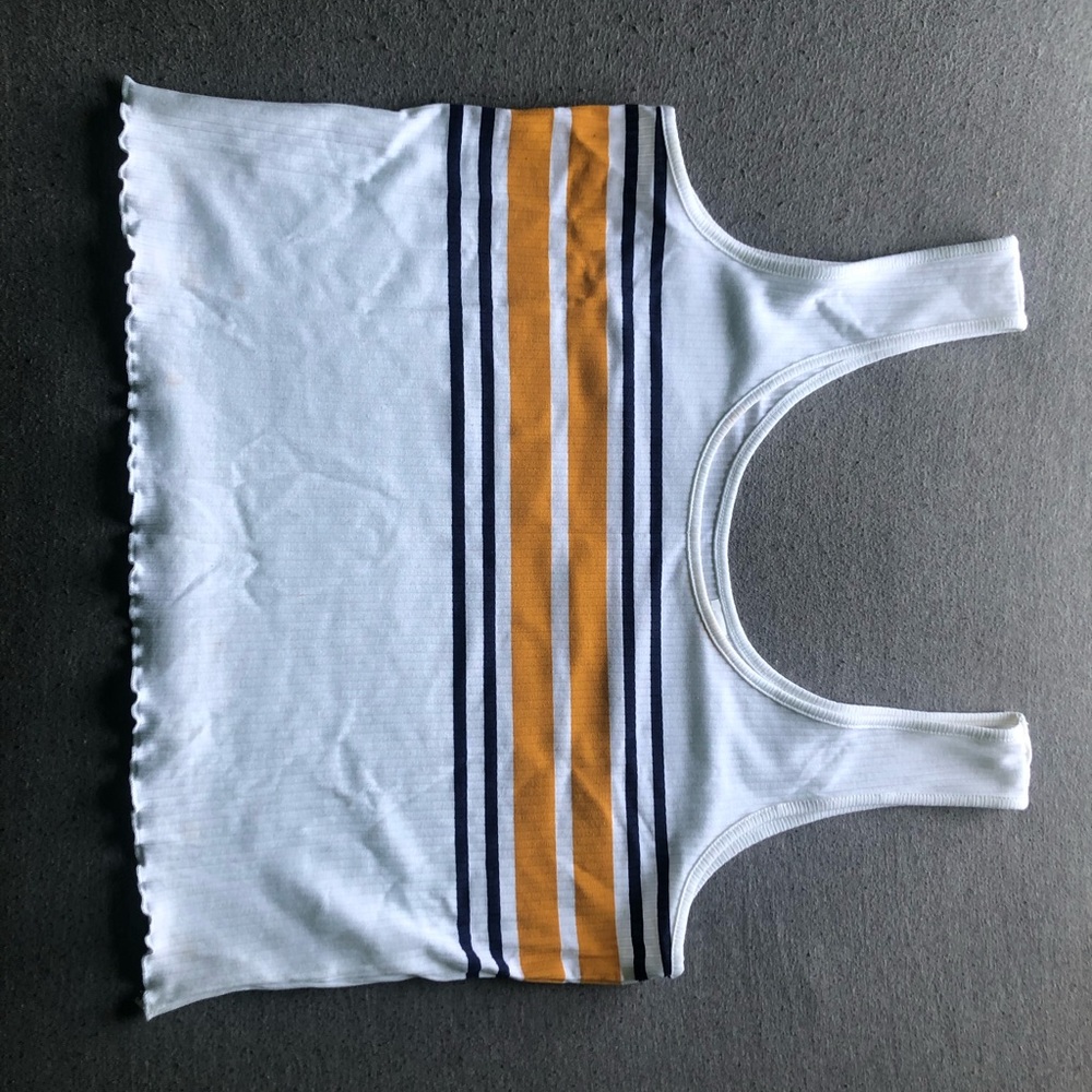 cropped tank top